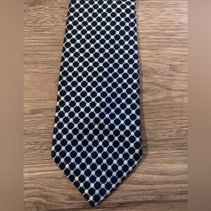 Van Heusen Navy and Silver Patterned Tie